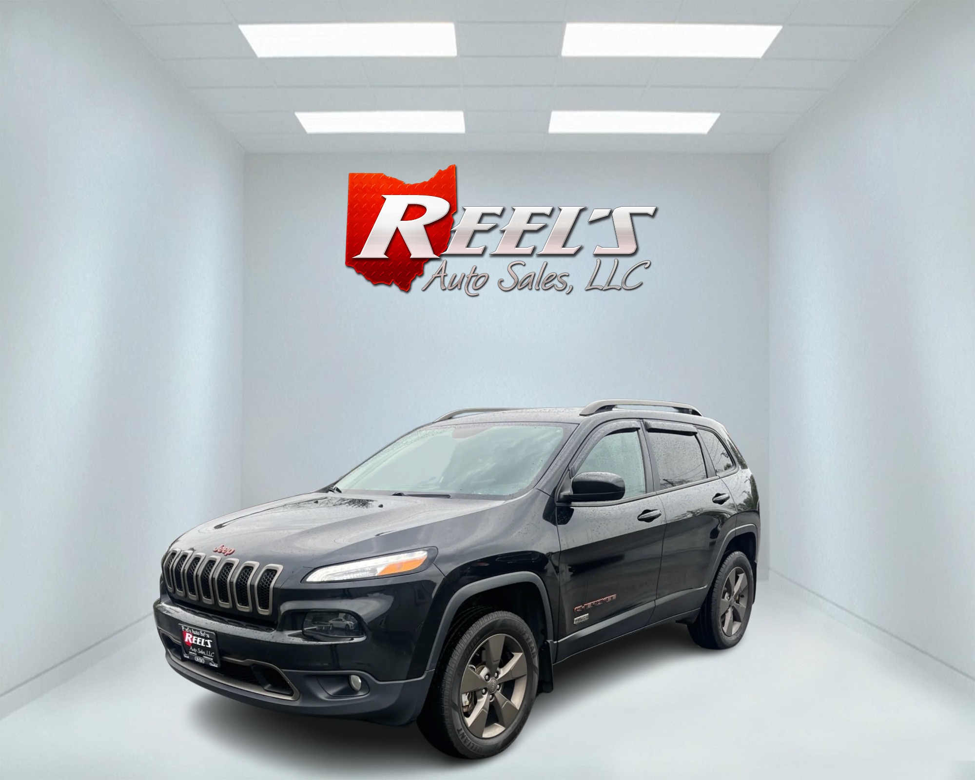 photo of 2016 Jeep Cherokee 75th Anniversary Edition 4WD
